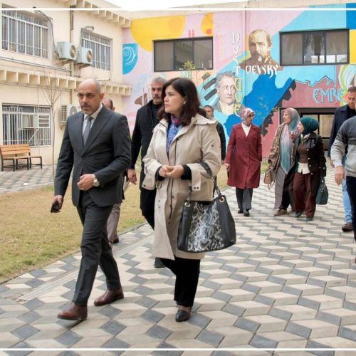 مدير عام دار المأمون للترجمة والنشر في زيارة كلية اللغات3