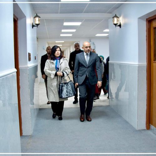 مدير عام دار المأمون للترجمة والنشر في زيارة كلية اللغات4