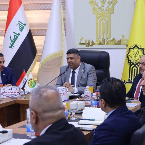 اجتماع لجنة العمداء لجنة كليات الآداب واللغات
