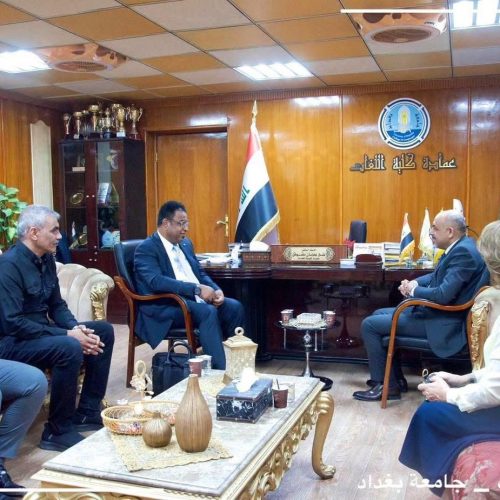 بعثة الامم المتحدة في زيارة لكلية اللغات1