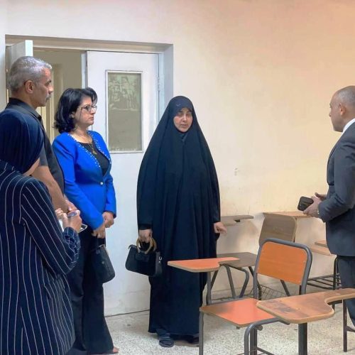 لجنة وزارية مختصة تزور كلية اللغات لاستحداث قسم اللغة الصينية05