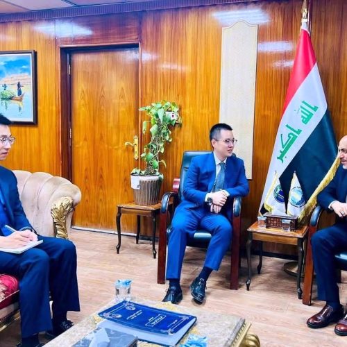 وفد صيني رفيع المستوى يزور كلية اللغات بجامعة بغداد تمهيداً لافتتاح قسم اللغة الصينية 13