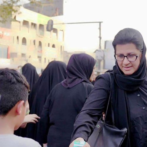 كلية اللغات تعزز قيم العمل التطوعي خلال الزيارة الأربعينية (6)