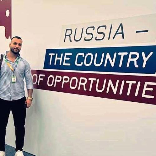 تدريسي من كلية اللغات يمثل جامعة بغداد في مهرجان الشباب العالمي في روسيا الاتحادية (2)