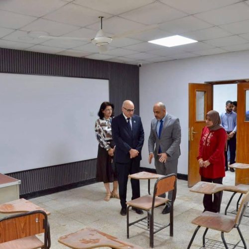 زيارة رئيس جامعة بغداد الى كلية اللغات (11)