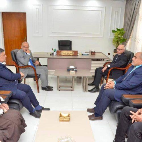 زيارة رئيس جامعة بغداد الى كلية اللغات (20)