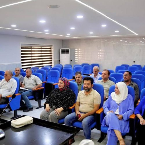 عميد كلية اللغات يجتمع بأعضاء الهيئة التدريسية (16)
