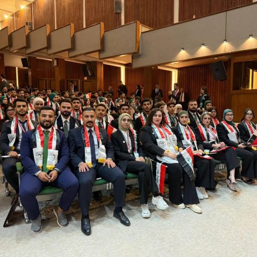 كلية اللغات تتألق في المؤتمر الأول للعمل التطوعي 2025 (4)