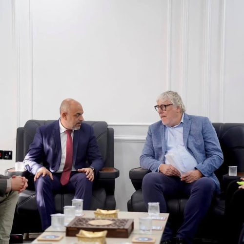 كلية اللغات تفتتح الركن الألماني لتعزيز التعاون الثقافي والأكاديمي (8)