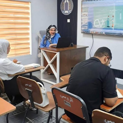 نشاطات علمية - كلية اللغات (10)