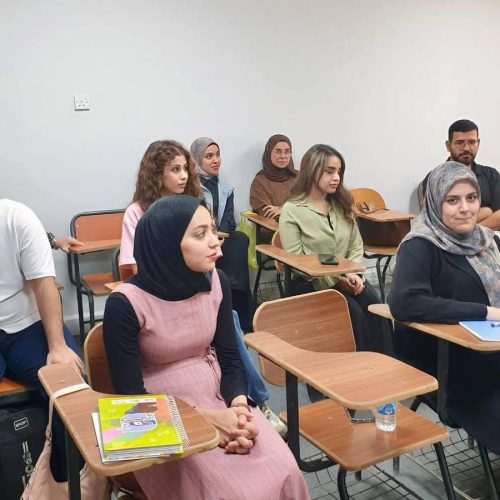 نشاطات علمية - كلية اللغات (11)
