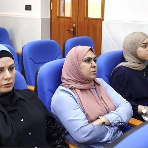 نشاطات علمية - كلية اللغات (14) نشاطات علمية - كلية اللغات (14)