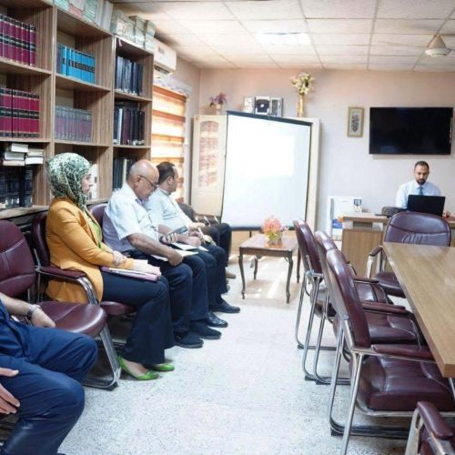 نشاطات علمية - كلية اللغات (4)