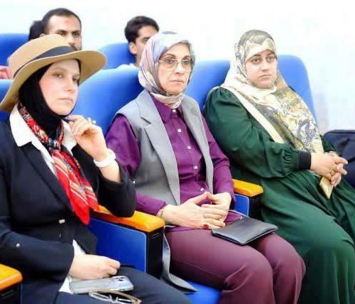 نشاطات علمية - كلية اللغات (5) نشاطات علمية - كلية اللغات (5)