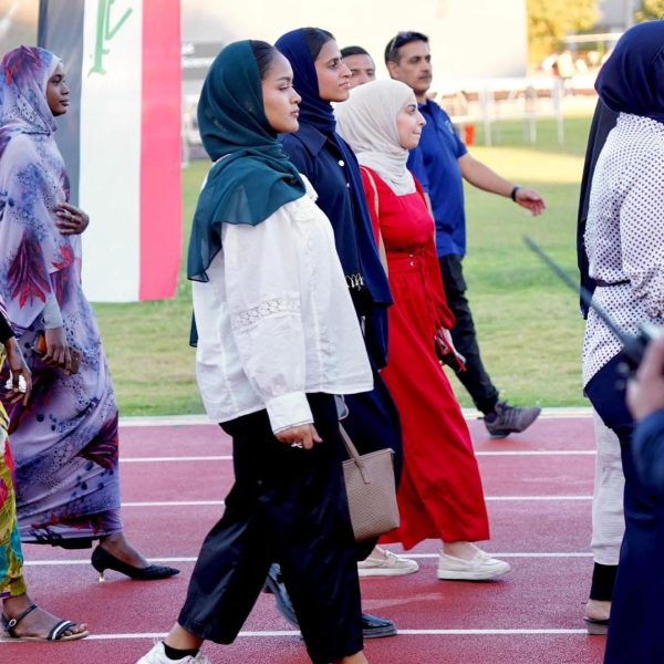 جامعة بغداد تحتفل بتخرج طلبتها للدورة 68 (12)