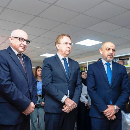 كلية اللغات تستقبل السفير الفرنسي لبحث آفاق التعاون الأكاديمي والثقافي (6)