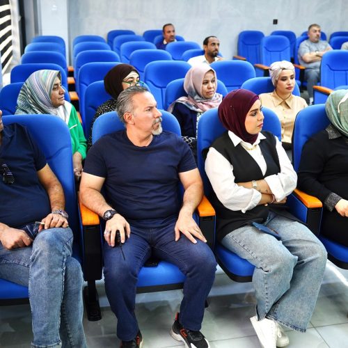 نشاطات علمية - كلية اللغات (1)