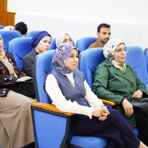 نشاطات علمية - كلية اللغات (1)