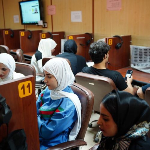 نشاطات علمية - كلية اللغات (10)