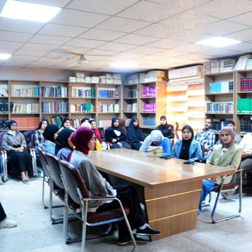 نشاطات علمية - كلية اللغات (16)