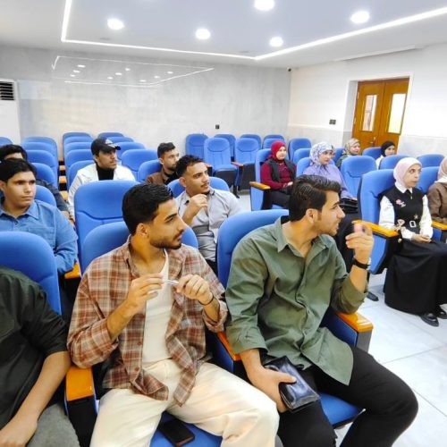 نشاطات علمية - كلية اللغات (18)