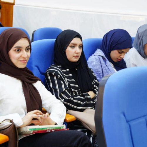 نشاطات علمية - كلية اللغات (3) نشاطات علمية - كلية اللغات (3)