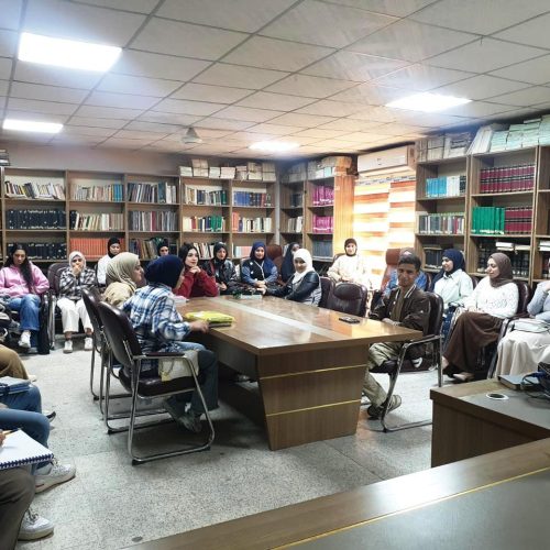 نشاطات علمية - كلية اللغات (3)