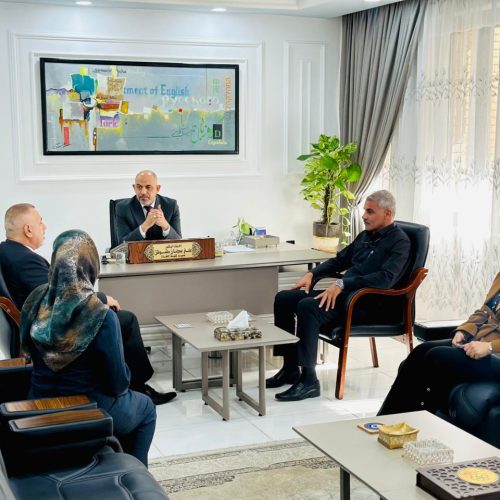 نشاطات علمية - كلية اللغات (4)