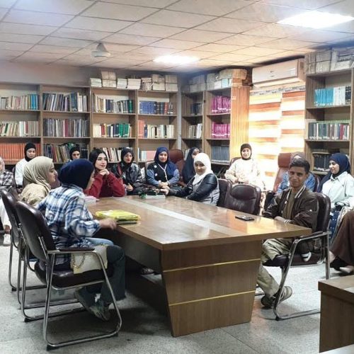 نشاطات علمية - كلية اللغات (6)