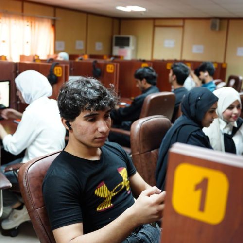 نشاطات علمية - كلية اللغات (7)