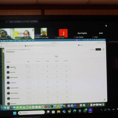 نشاطات علمية - كلية اللغات (8)