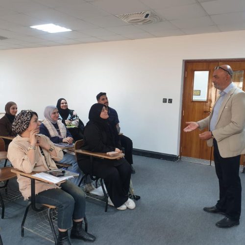 نشاطات علمية - كلية اللغات (9)