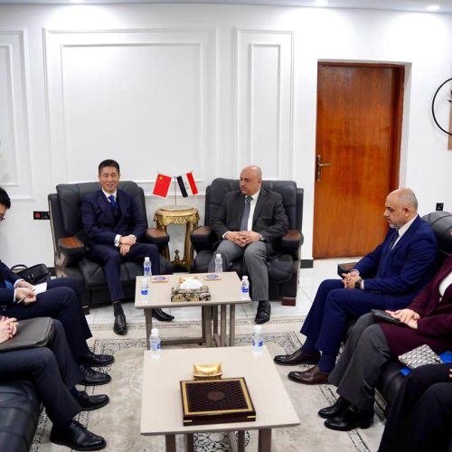 اللغات تحتفي بذكرى تأسيسها الثانية والستين وتفتتح قسم اللغة الصينية وسط حضور رسمي وأكاديمي رفيع (4)