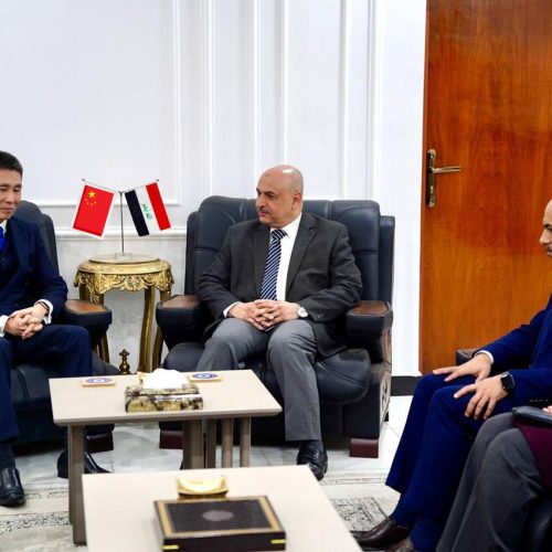 اللغات تحتفي بذكرى تأسيسها الثانية والستين وتفتتح قسم اللغة الصينية وسط حضور رسمي وأكاديمي رفيع (6)