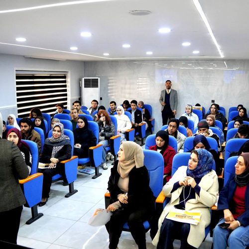 اللغات تنظم ندوة حول مخاطر الهجرة غير الشرعية (2)