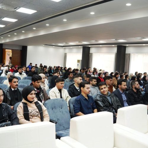 عمادة اللغات تلتقي بطلبة الدراسة المسائية (3)