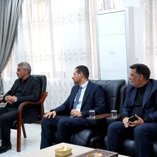 قسم الأعمار والمشاريع في ضيافة كلية اللغات (4)