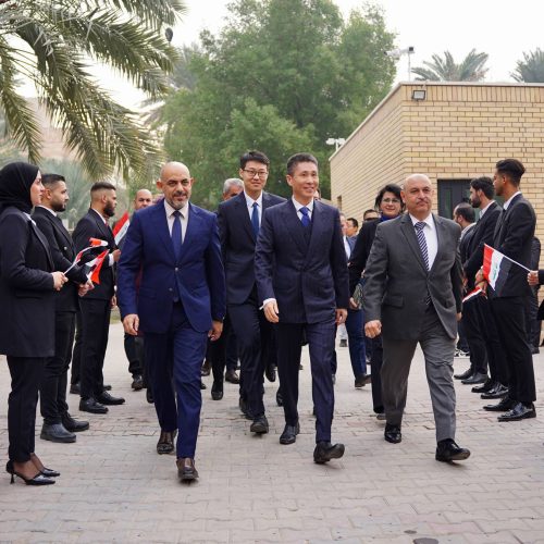 كلية اللغات تحتفي بذكرى تأسيسها الثانية والستين وافتتاح قسم اللغة الصينية (18)