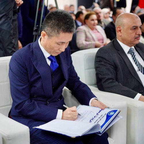 كلية اللغات تحتفي بذكرى تأسيسها الثانية والستين وافتتاح قسم اللغة الصينية (21)