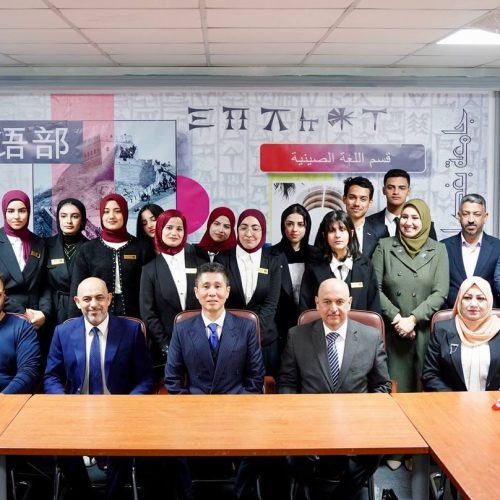 كلية اللغات تحتفي بذكرى تأسيسها الثانية والستين وافتتاح قسم اللغة الصينية (22)