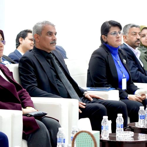 كلية اللغات تحتفي بذكرى تأسيسها الثانية والستين وافتتاح قسم اللغة الصينية (4)