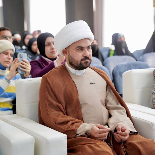 كلية اللغات تحيي احتفالها السنوي بمناسبة ولادة الصديقة الطاهرة فاطمة الزهراء (عليها السلام) (8)