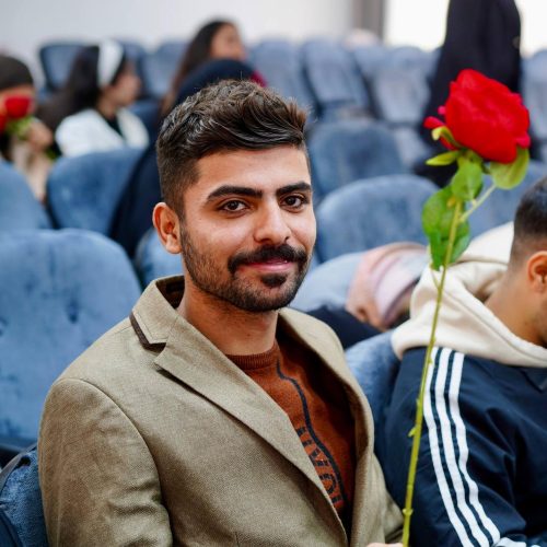 كلية اللغات تعقد لقاءً تعريفياً لطلبتها الجدد (5)