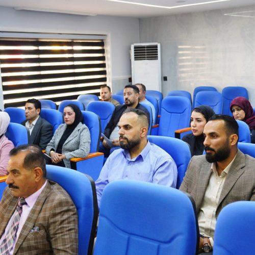 كلية اللغات تقيم ورشة قانونية للتوعية بحقوق الموظفين (1) كلية اللغات تقيم ورشة قانونية للتوعية بحقوق الموظفين (1)