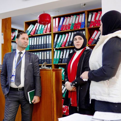 لجنة الاعتماد المؤسسي تزور كلية اللغات لتقييم الأداء الأكاديمي والإداري (15)