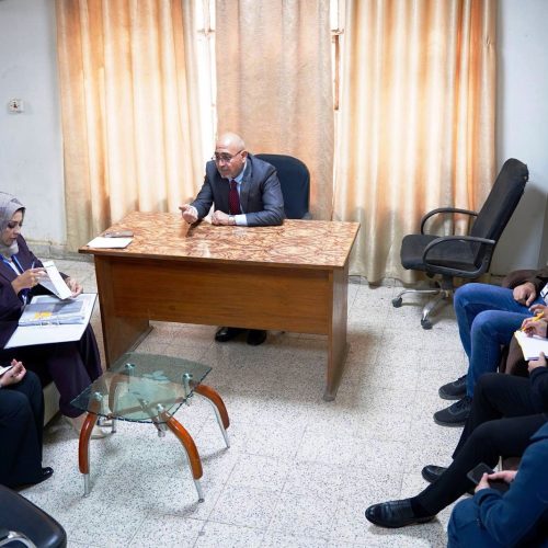 لجنة الاعتماد المؤسسي تزور كلية اللغات لتقييم الأداء الأكاديمي والإداري (2)