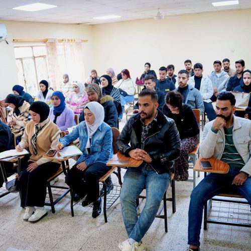 نشاطات علمية - كلية اللغات (16)
