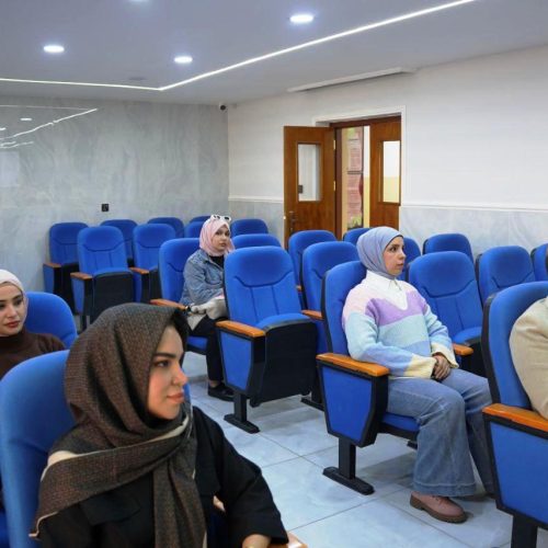 نشاطات علمية - كلية اللغات (2)