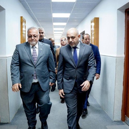 كلية اللغات تفتتح مباني خدمية حديثة وتستمر بحملة الإعمار والتطوير (6)