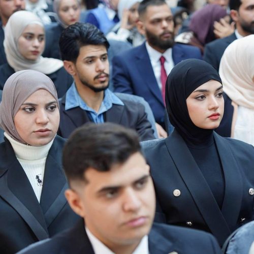 كلية اللغات تكرّم طلبتها الأوائل للعام الدراسي 2024-2025 (27)
